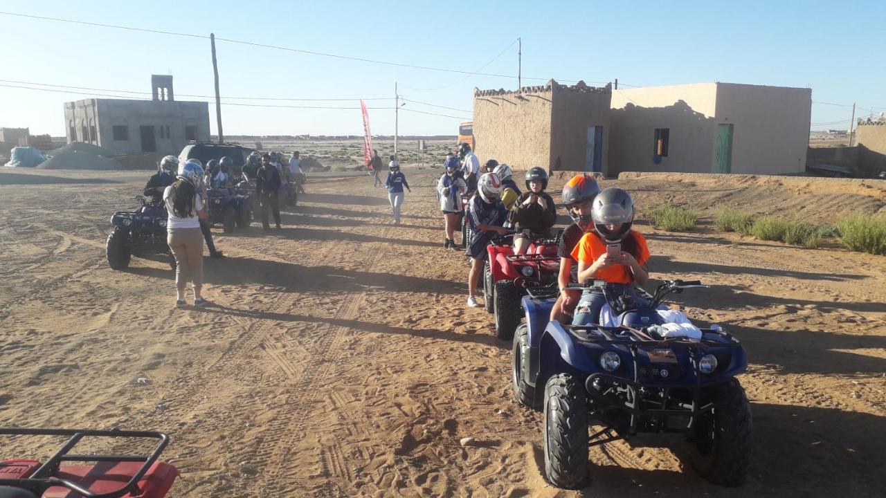 Bivouac Erg Znaigui Hotel Merzouga Eksteriør billede