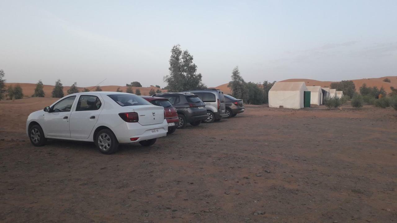 Bivouac Erg Znaigui Hotel Merzouga Eksteriør billede