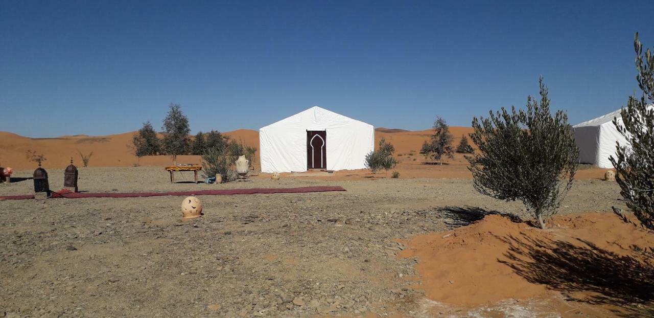 Bivouac Erg Znaigui Hotel Merzouga Eksteriør billede