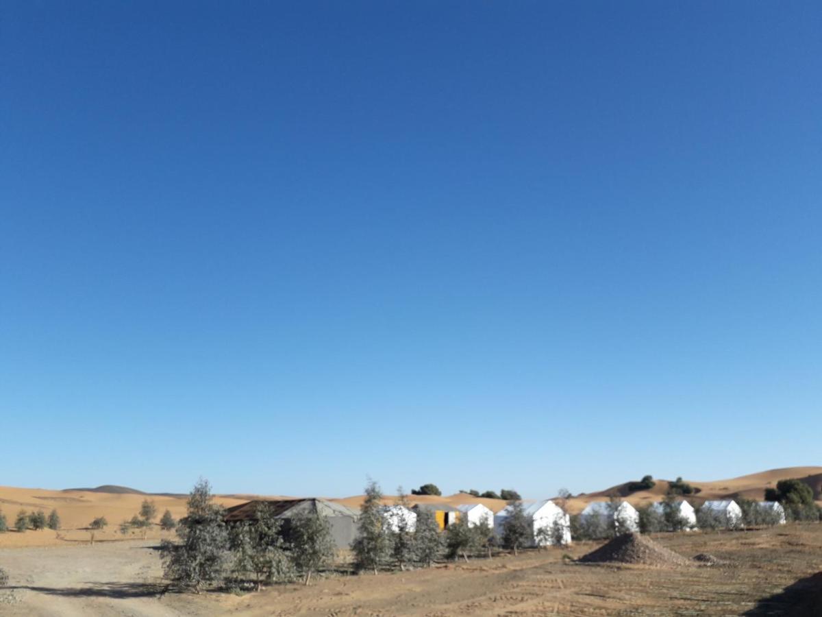 Bivouac Erg Znaigui Hotel Merzouga Eksteriør billede